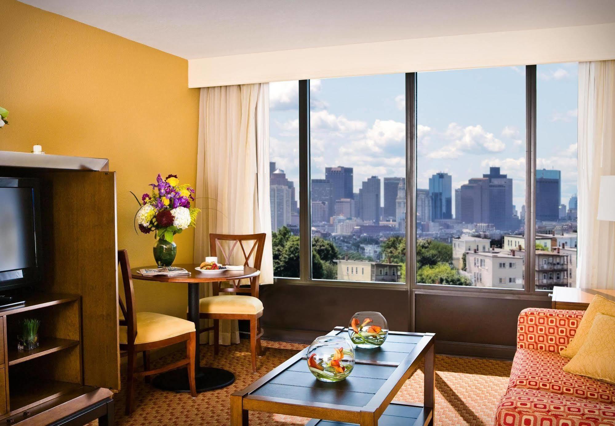 Courtyard By Marriott Boston Logan Airport Ξενοδοχείο Εξωτερικό φωτογραφία