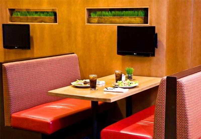Courtyard By Marriott Boston Logan Airport Ξενοδοχείο Εξωτερικό φωτογραφία